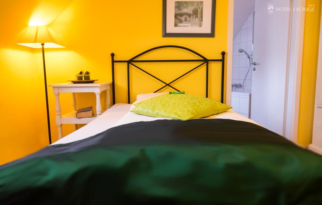 Hotel 3 Koenige Аахен Стая снимка